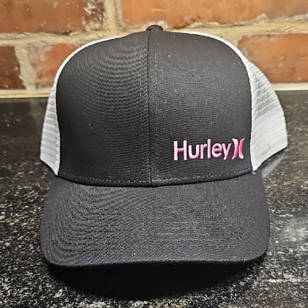NEW Hurley Black and White Cap with Pink Logo